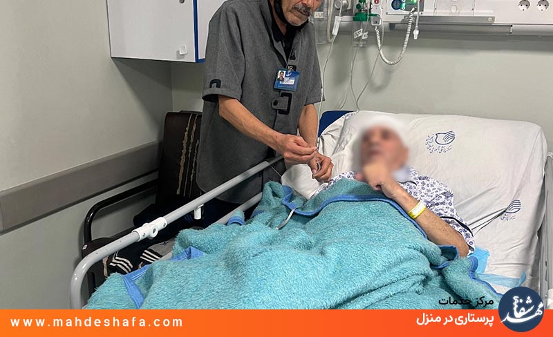 مراقبت-پرستاری-مهدشفا-در-حال-جابه‌جایی-صحیح-بیمار-برای-پیشگیری-از-زخم-بستر